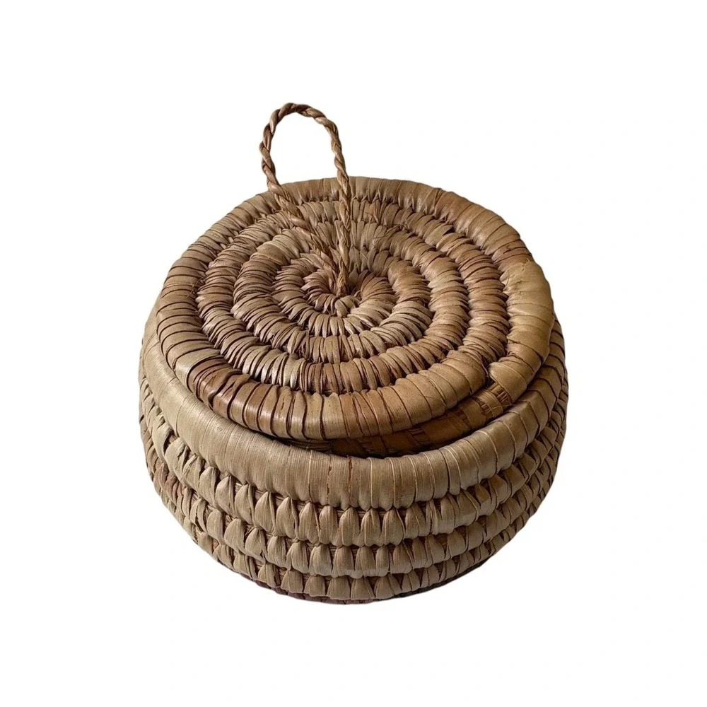 Vintage‎ Hand Woven Coil Native American Basket with Lid